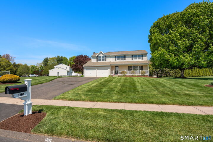 Property Photo:  