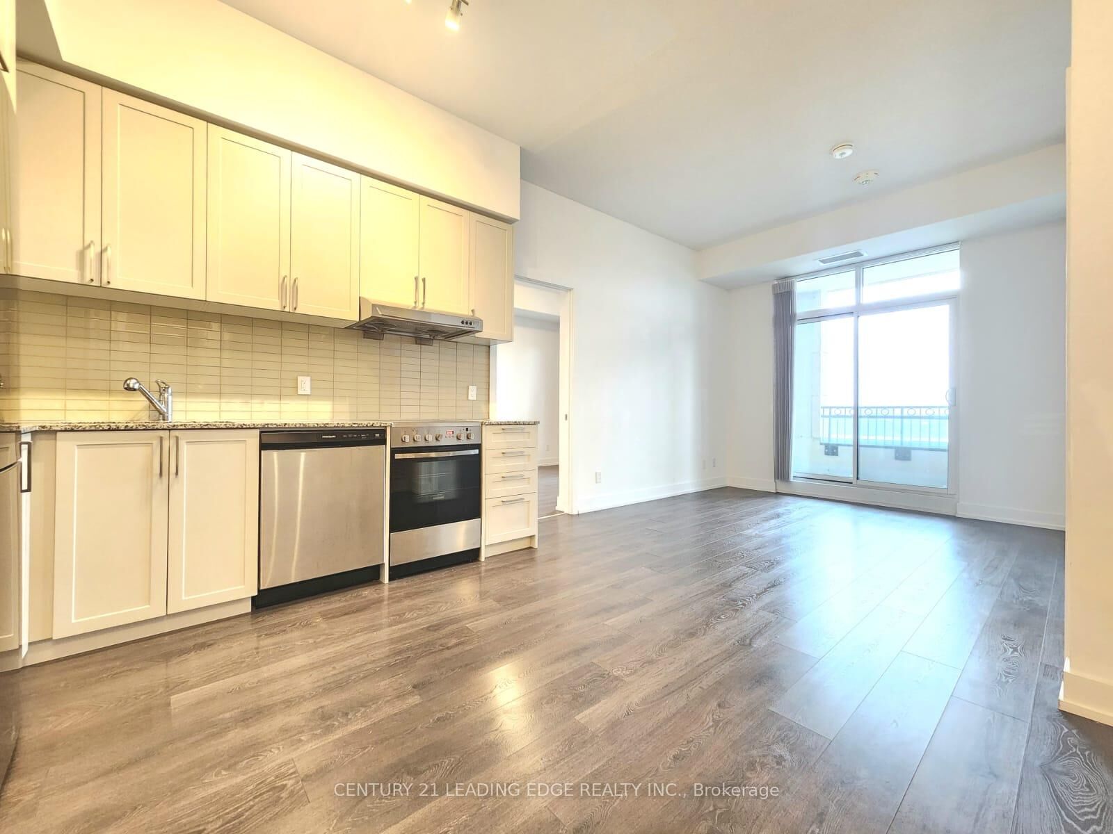 Property Photo:  278 Buchanan Drive 809E  ON L3R 6J1 