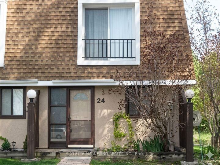 Property Photo: 2 Paradise Boulevard 24 ON L0K 1B0