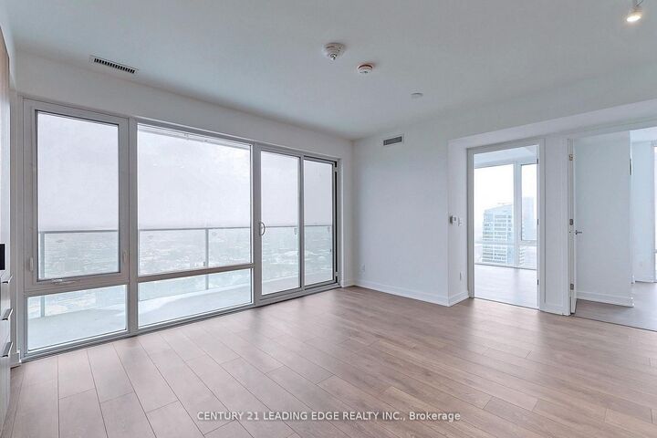 Property Photo:  501 Yonge Street 5102  ON M4Y 0G8 