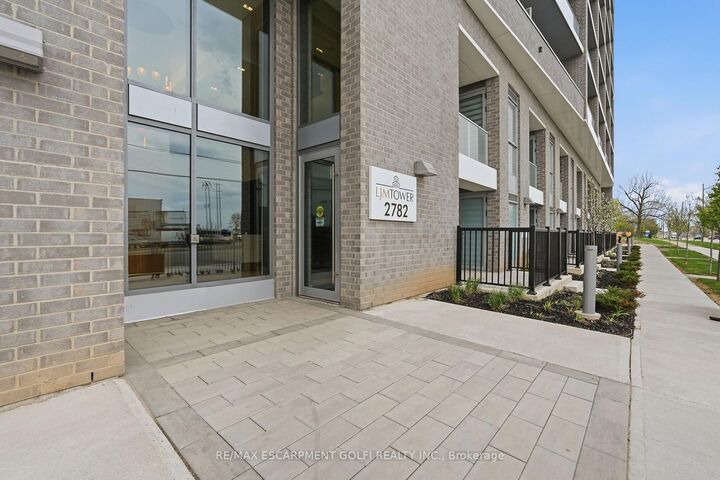Property Photo: 2782 Barton Street E 513 ON L8E 2J8