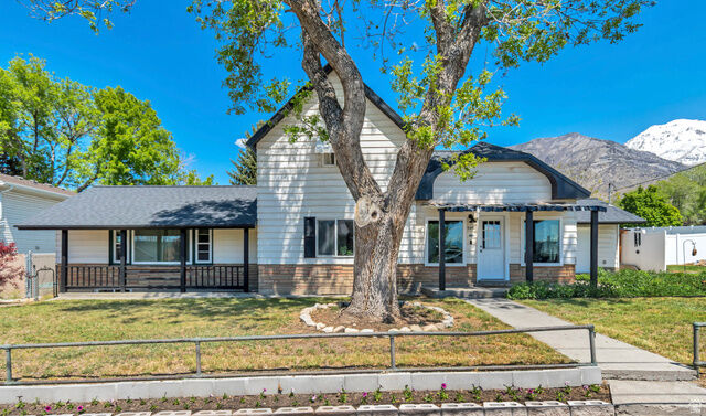 Property Photo:  595 E 200 S  UT 84062 