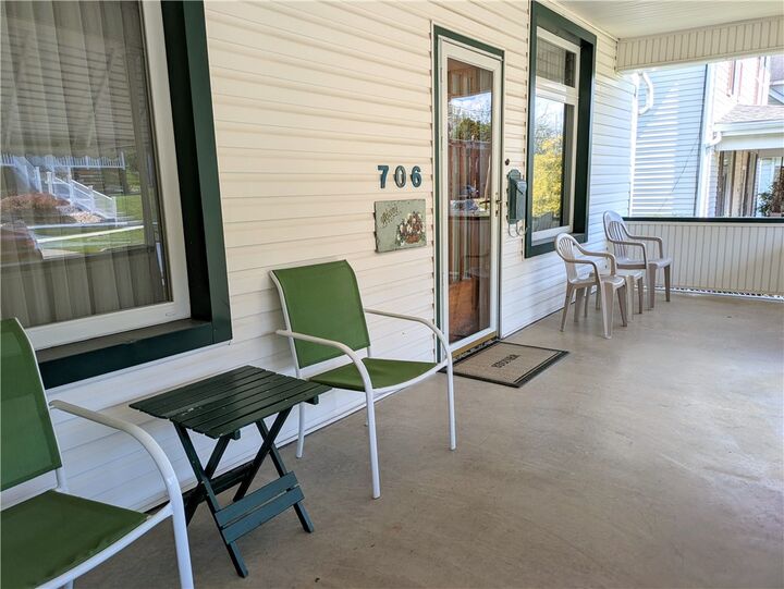 Property Photo: 706 Parker Ave PA 15683