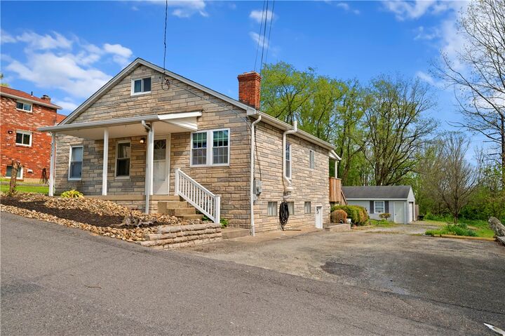 Property Photo:  2724 Gould Drive  PA 15129 