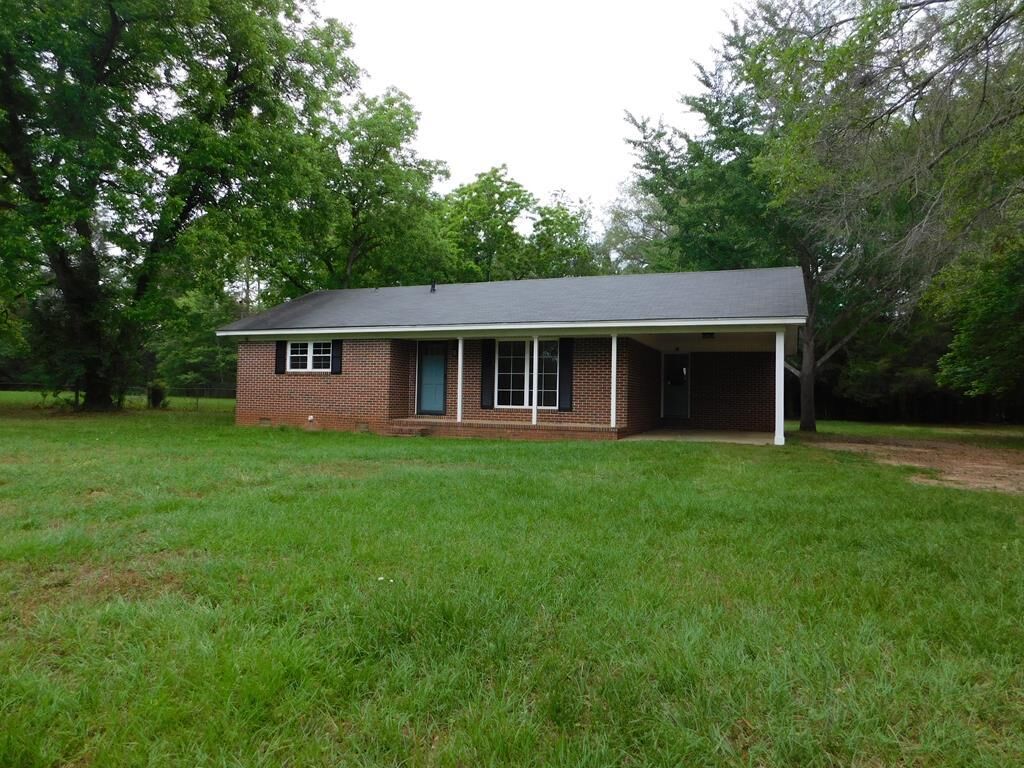Property Photo:  1001 Old Pretoria Road  GA 31721 
