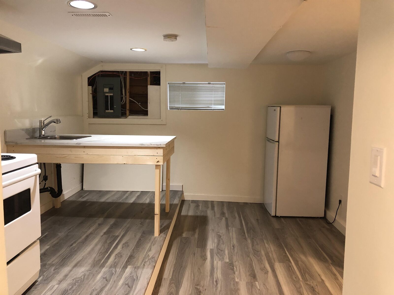 Property Photo:  4136 Gilpin Crescent 1  BC V5G 2K2 