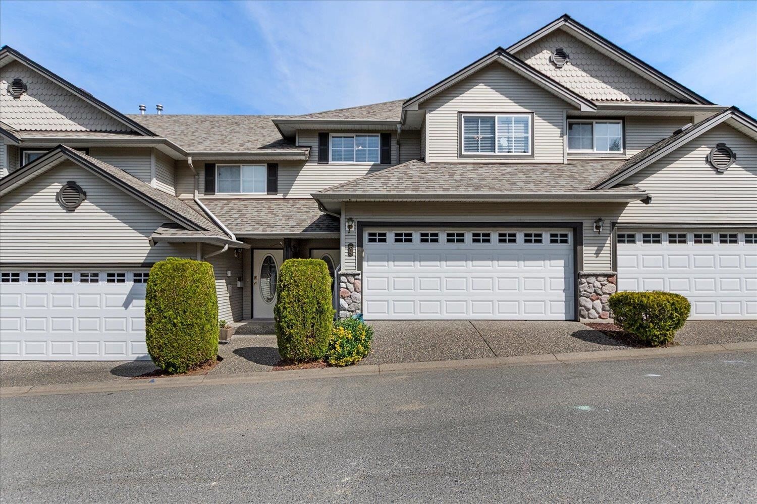 Property Photo:  46360 Valleyview Road 64  BC V2R 5L7 