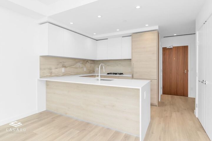 Property Photo:  660 Quayside Drive 3205  BC V3M 0P1 