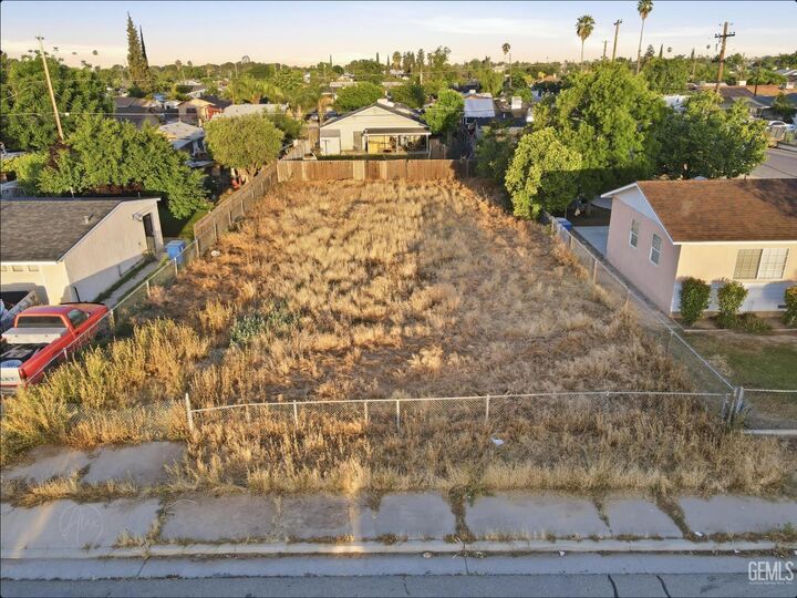 Property Photo:  0 0 Hayslett Avenue  CA 93307 