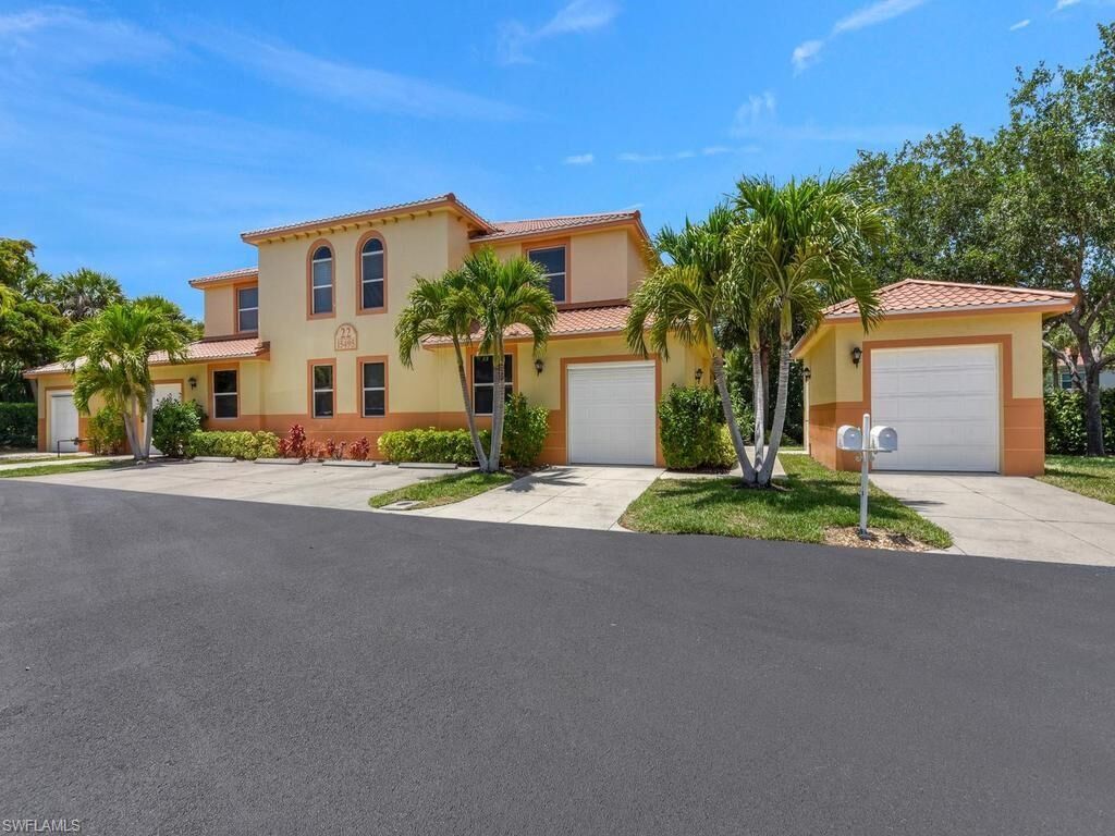Property Photo: 15495 Bellamar Cir 2222 FL 33908