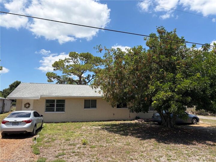 Property Photo:  2175 Twin Brooks Rd  FL 33917 