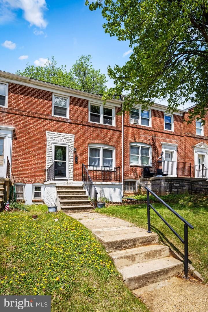 Property Photo:  104 Westowne Road  MD 21229 