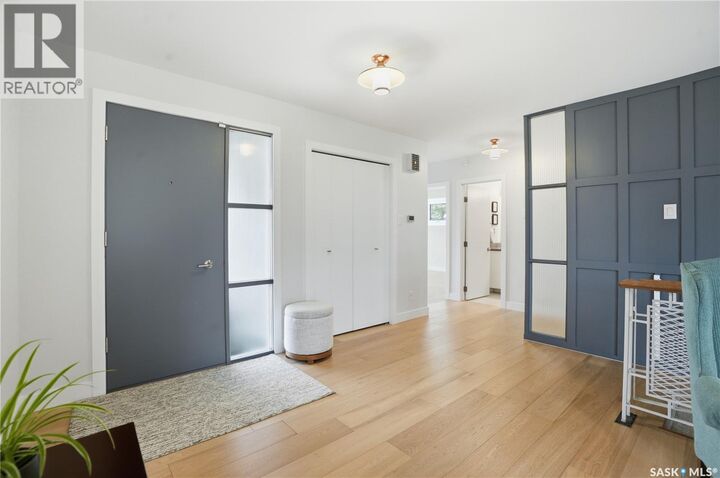 Property Photo:  425 Bate Crescent  SK S7H 3A6 