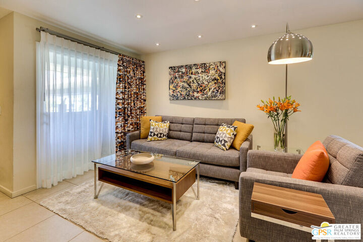 Property Photo:  420 N Villa Ct  CA 92262 