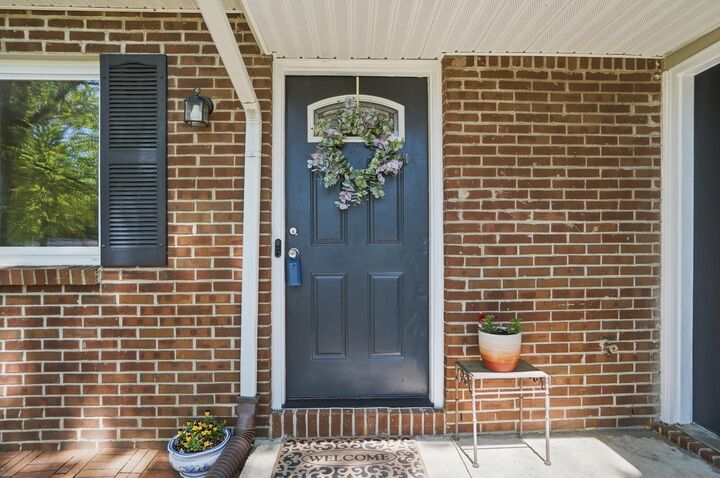 Property Photo:  2896 Chimney Point Drive  OH 43231 
