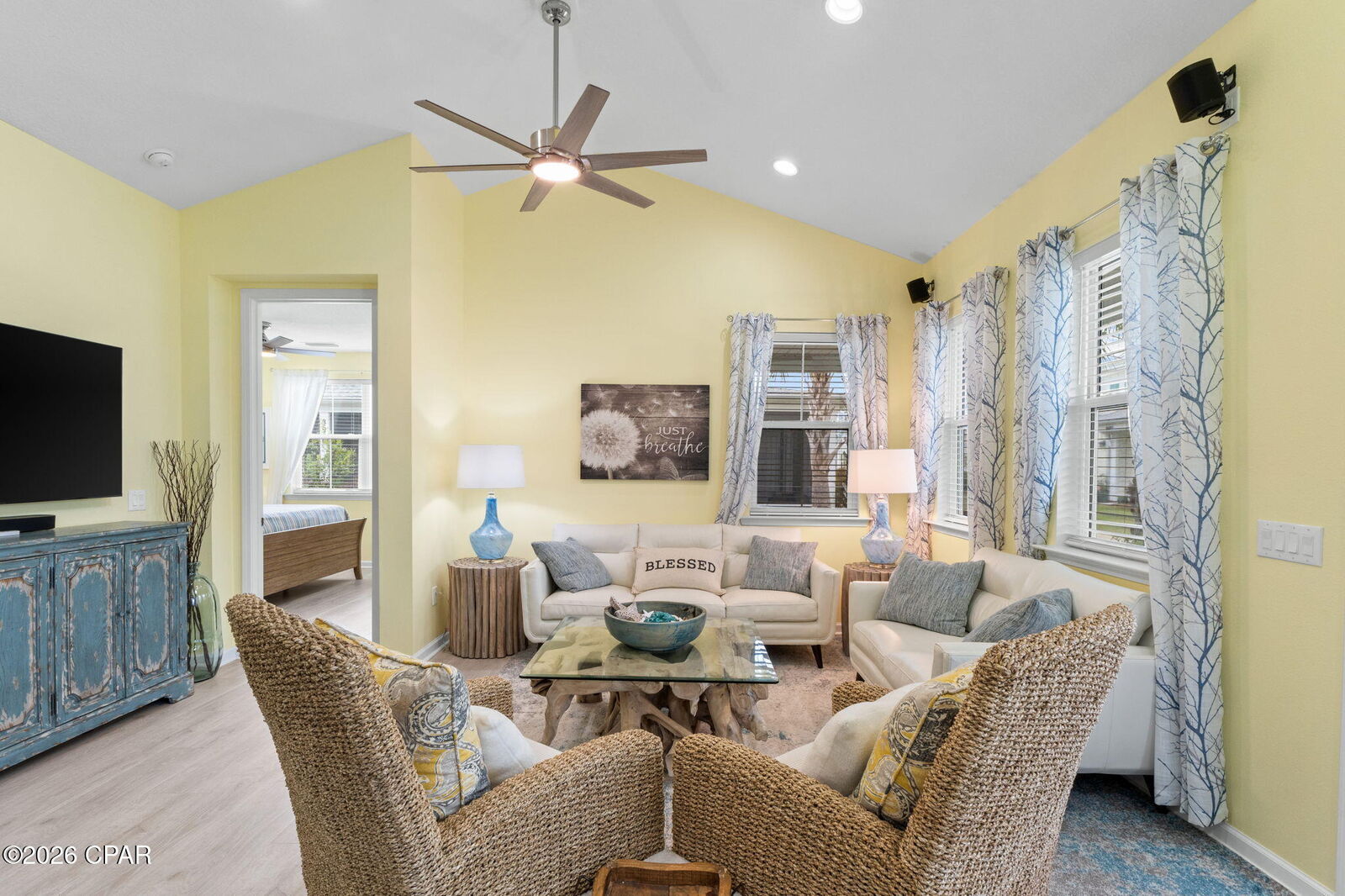 Property Photo:  8658 Coral Reef Way  FL 32413 