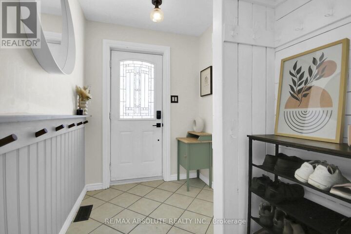 Property Photo:  294 Turnstone Court  ON K1E 2V2 