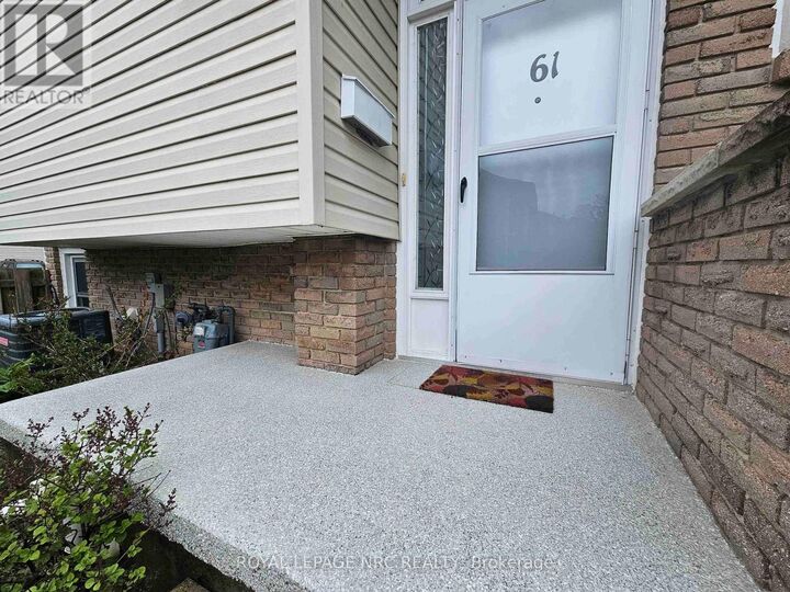 Property Photo:  151 Parnell Road 61  ON L2M 3S4 