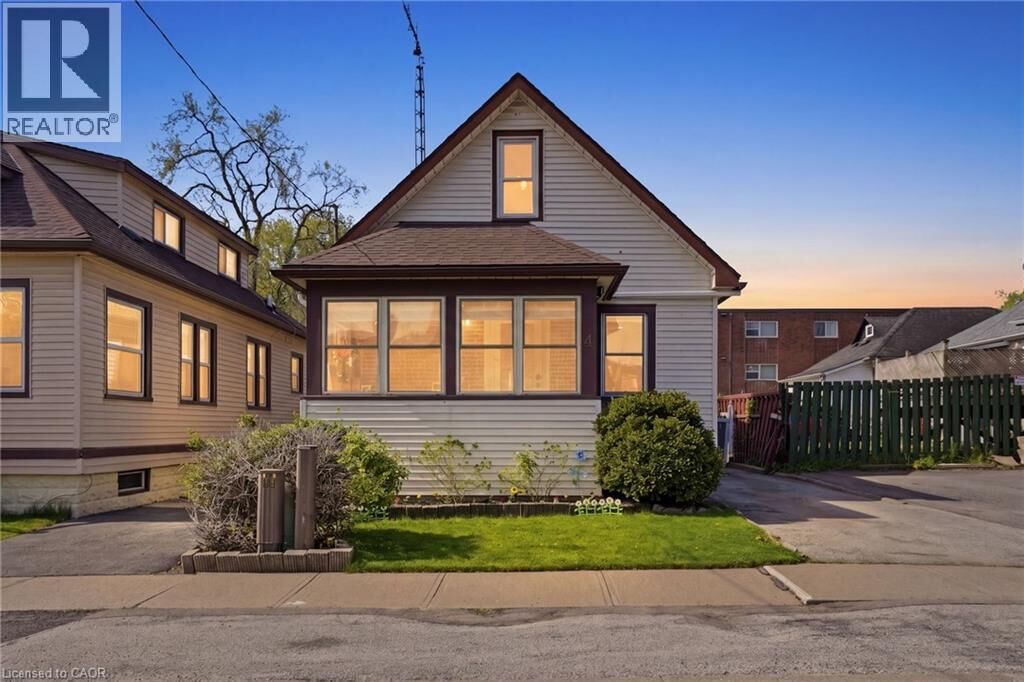 Property Photo: 4 Manning Street ON L2R 1H9