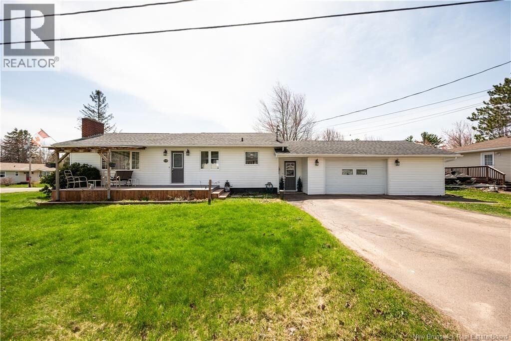 Property Photo:  24 Delong Drive  NB E4J 2B5 