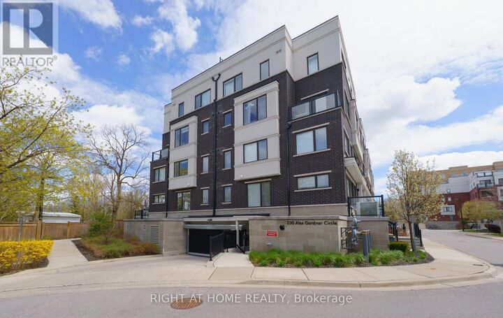 Property Photo:  200 Alex Gardner Circle 34  ON L4G 3G5 