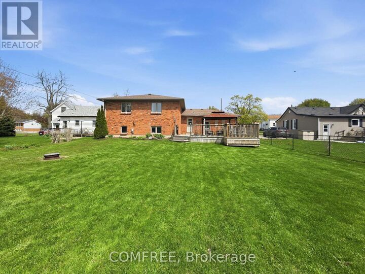 Property Photo:  36 Union Street  ON N0N 1J0 
