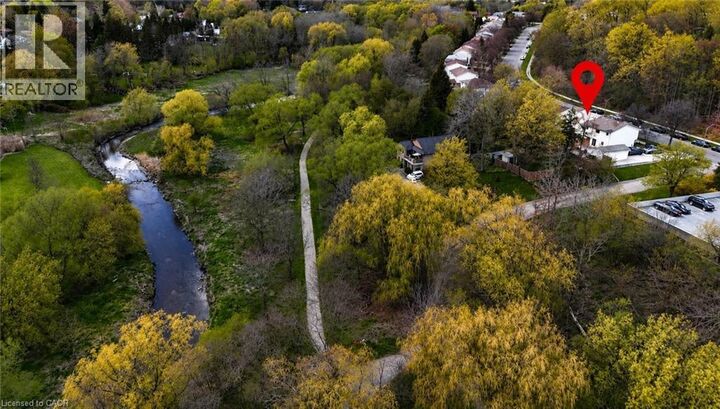 Property Photo:  195 Old Carriage Drive  ON N2P 1H5 