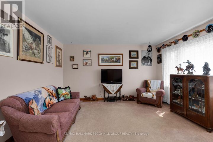 Property Photo:  104 Henry Street  ON L4N 1C8 