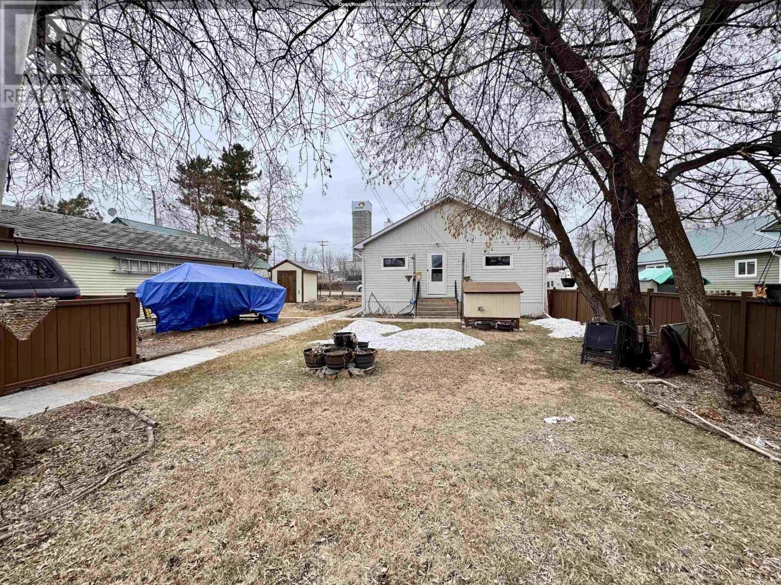 Property Photo:  28 William St  ON P0V 1L0 