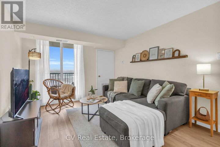 Property Photo:  75 Ellen Street 811  ON L4N 7R6 