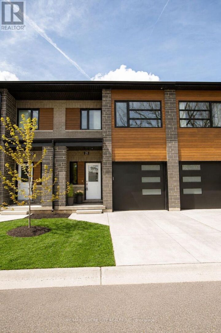 Property Photo:  275 James Street 21  ON N4X 0C2 