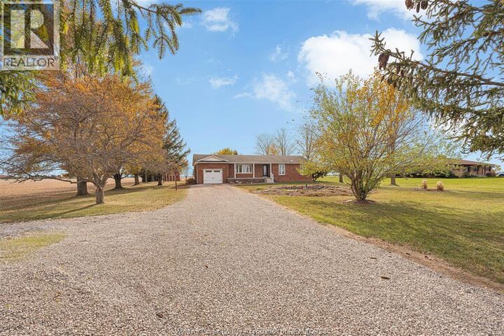 Property Photo:  527 County Rd 42  ON N8N 2L9 