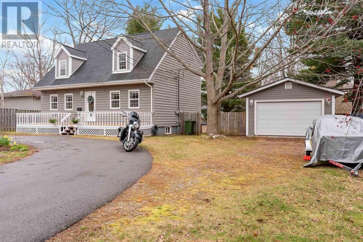 Property Photo:  994 Aurora Crescent  NS B0P 0A3 
