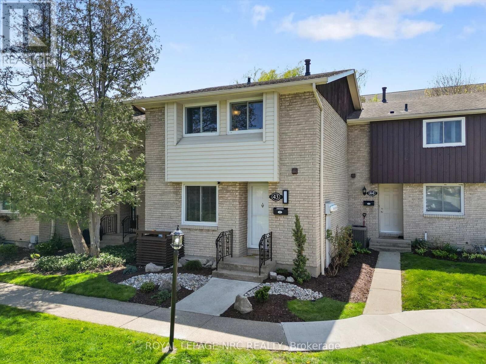 Property Photo:  50 Lakeshore Road South 43  ON L2N 6P8 