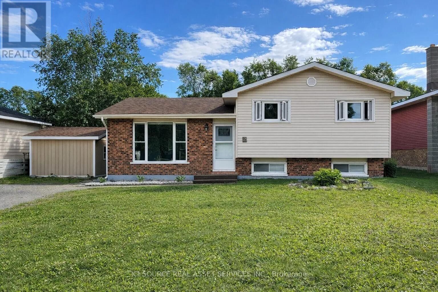 Property Photo:  9 Terrace Heights  ON P0T 2W0 