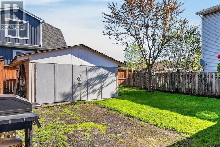 Property Photo:  3 Delaware Avenue  ON L2M 5L7 