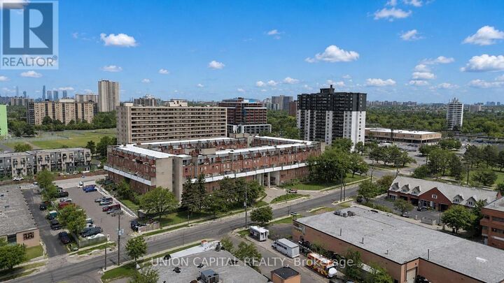 Property Photo:  10 Eddystone Avenue 126  ON M3N 2T2 