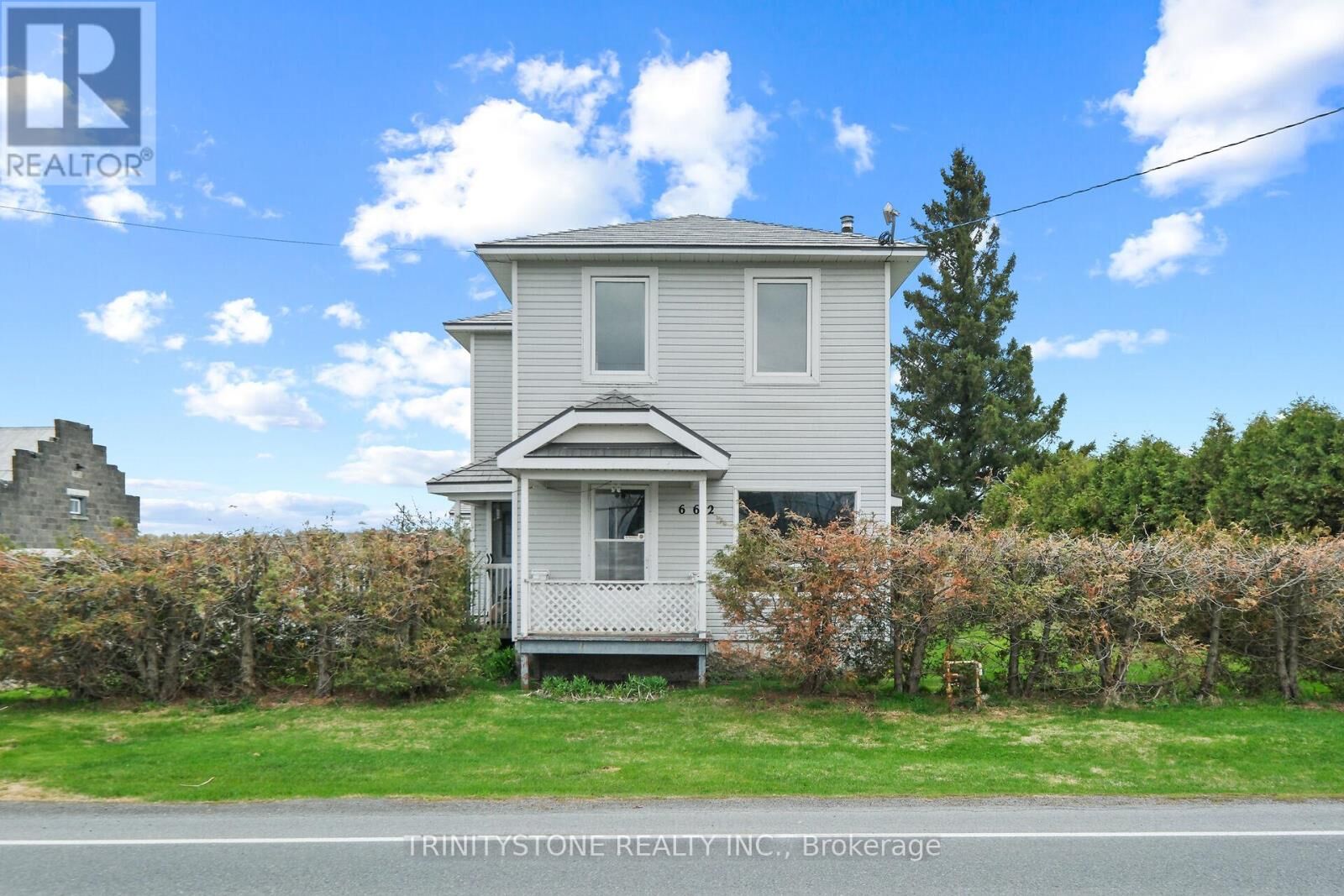 Property Photo:  662 Lacroix Road  ON K0A 2A0 