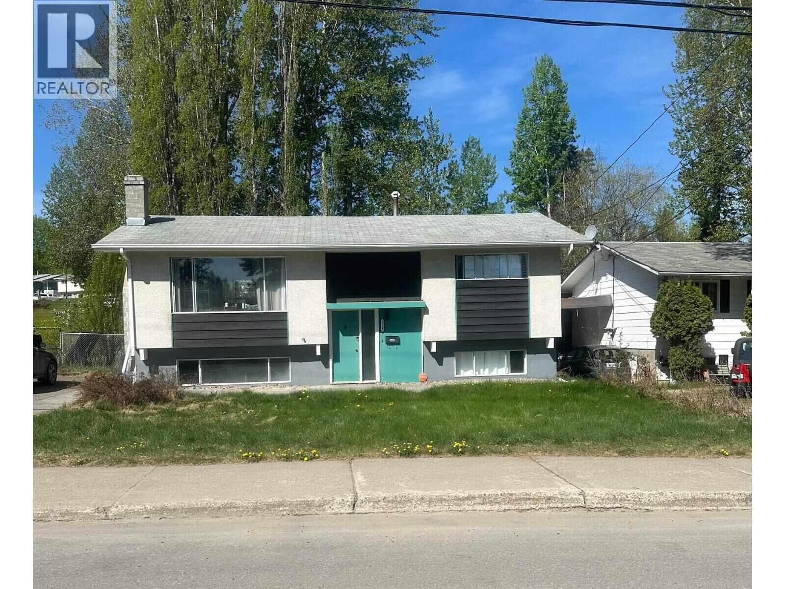 Property Photo:  531 Perry Street  BC V2J 1P1 