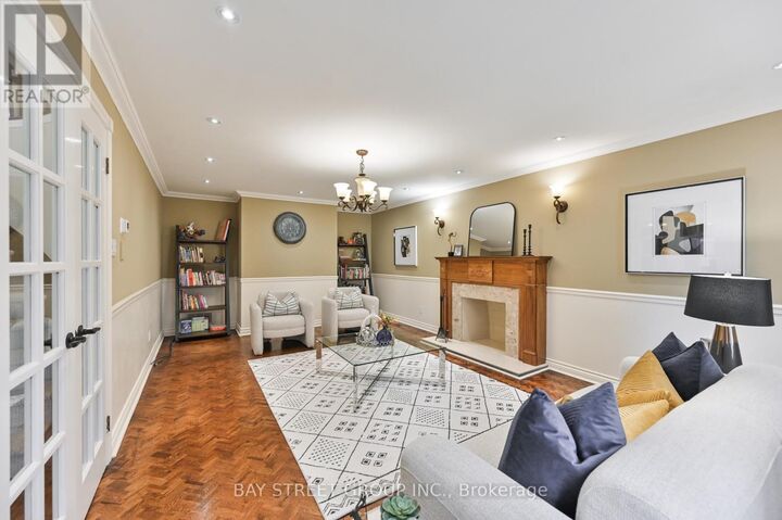Property Photo:  28 Delhi Crescent  ON L3R 4J6 