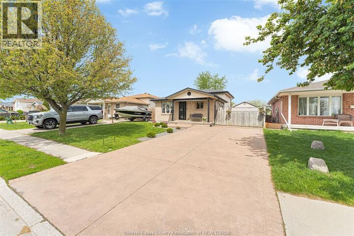 Property Photo:  1680 Calderwood Avenue  ON N8W 5V2 
