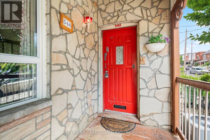 Property Photo:  546 Dufferin Street  ON M6K 2A7 