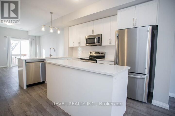 Property Photo:  720 Grey Street 28  ON N3S 0K2 