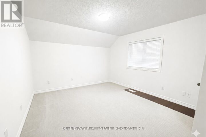 Property Photo:  1-271 Ryerson Crescent  ON L1G 8B7 