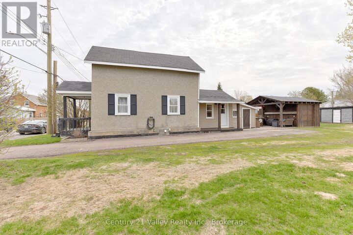 Property Photo:  319 Mary Avenue  ON K7V 3P3 