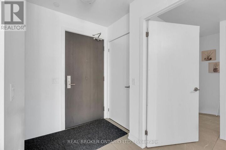Property Photo:  55 Duke Street West 1210  ON N2H 0C9 