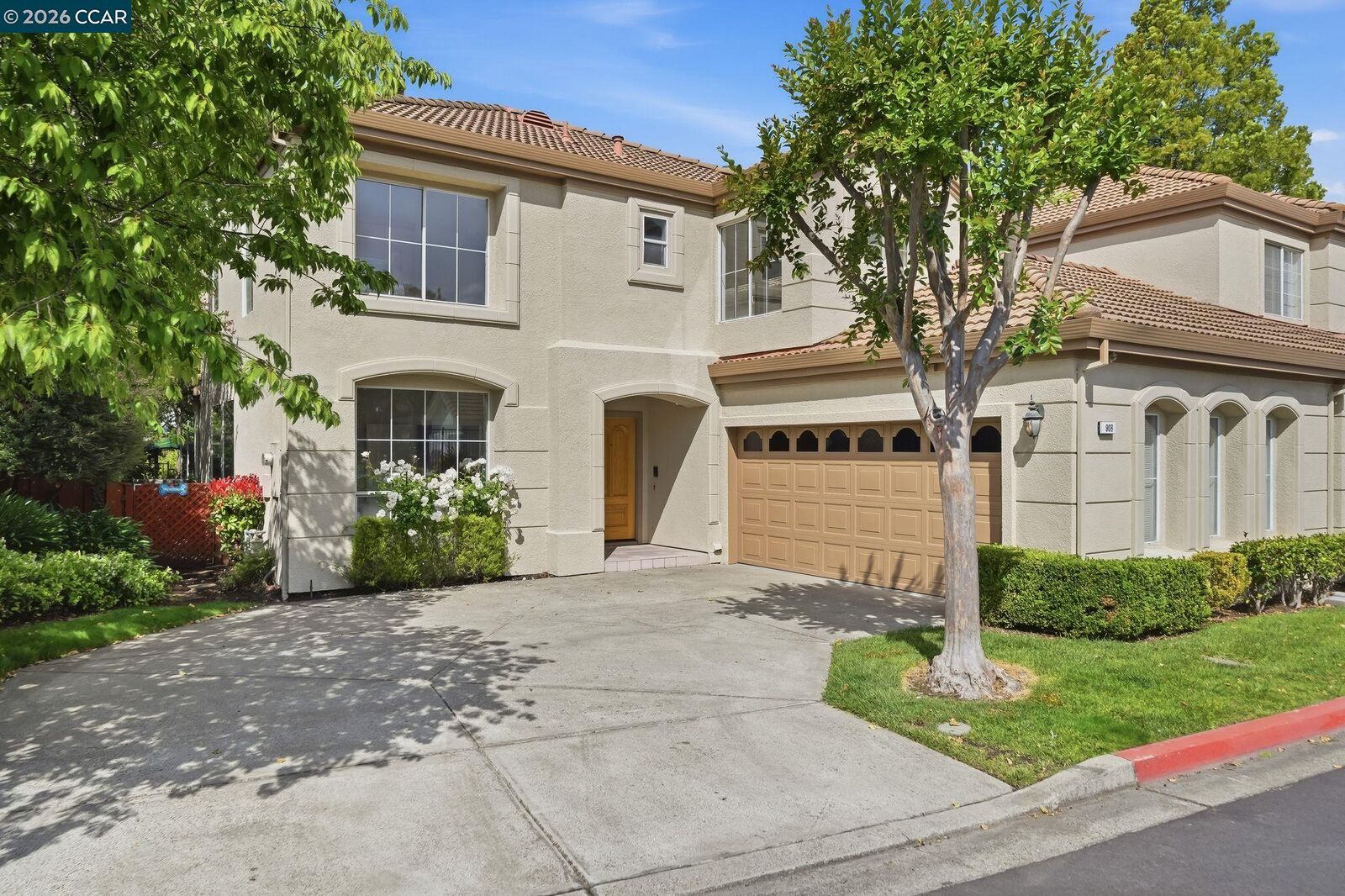 Property Photo:  908 Vista Pointe Dr  CA 94582 