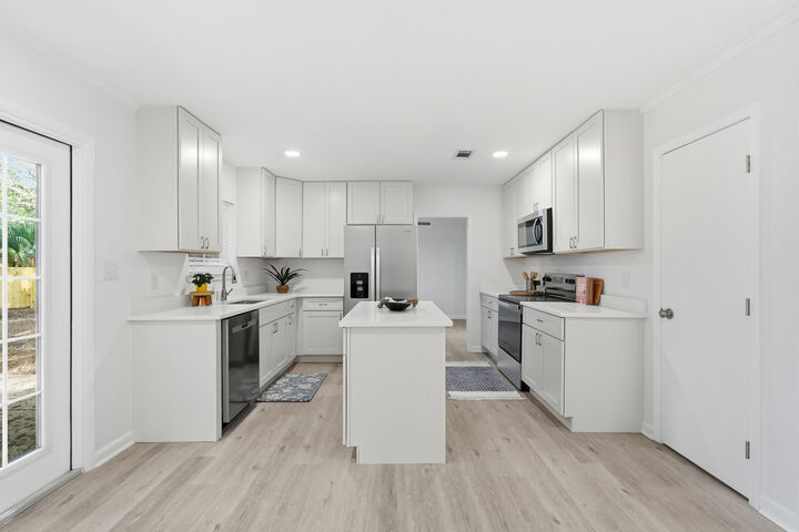 Property Photo:  547 Mooney Road  FL 32547 