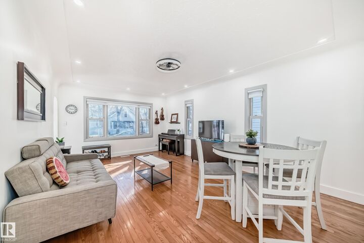 Property Photo:  11926 77 Street NW  AB T5B 2G4 