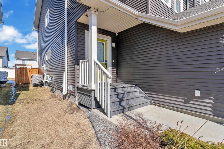 Property Photo:  6406 169 Avenue NW  AB T5Y 3W6 